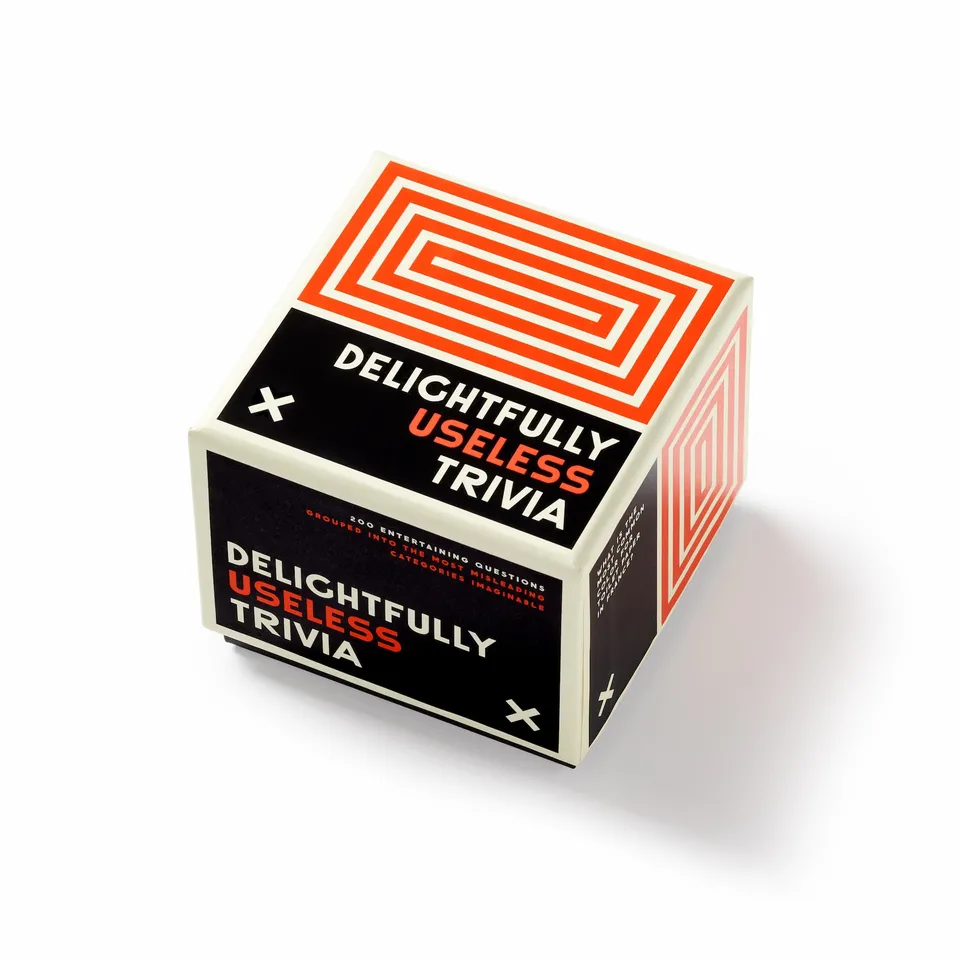 galison-games-delightfully-useless-trivia-quizspiel-200-fragen image 1