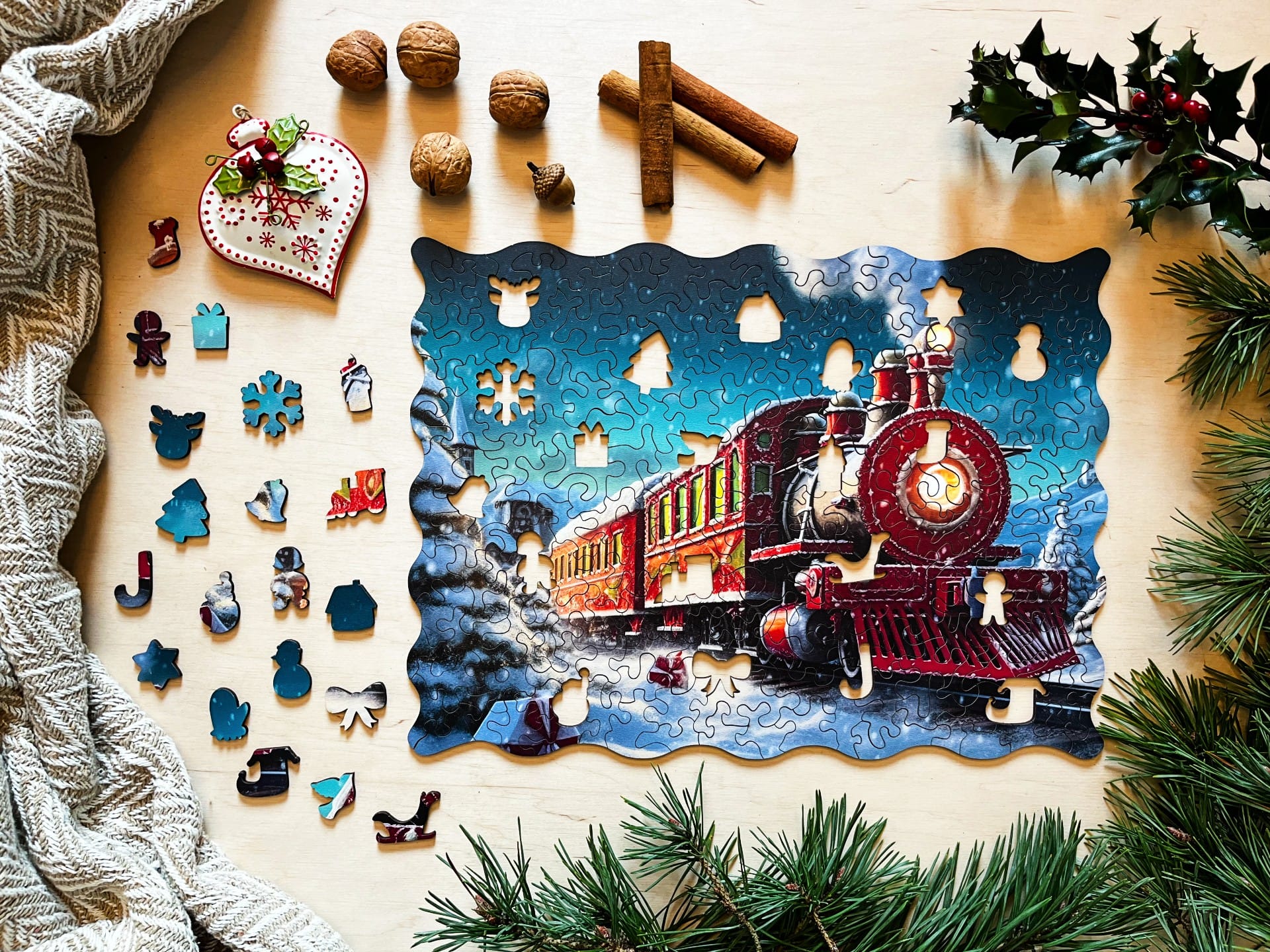 milliwood-christmas-train-holzpuzzle-200-teile-weihnachten image 3
