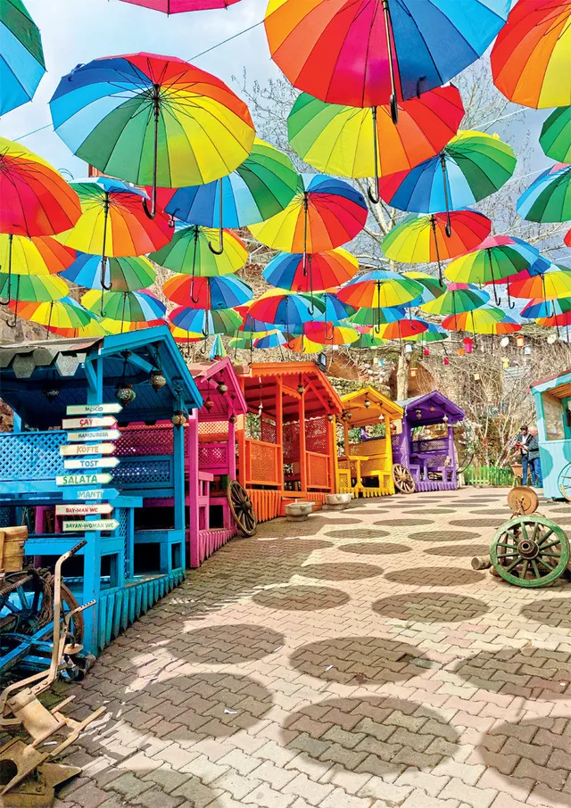 buffalo-games-umbrella-spectrum-500-teile-puzzle-istanbul image 1