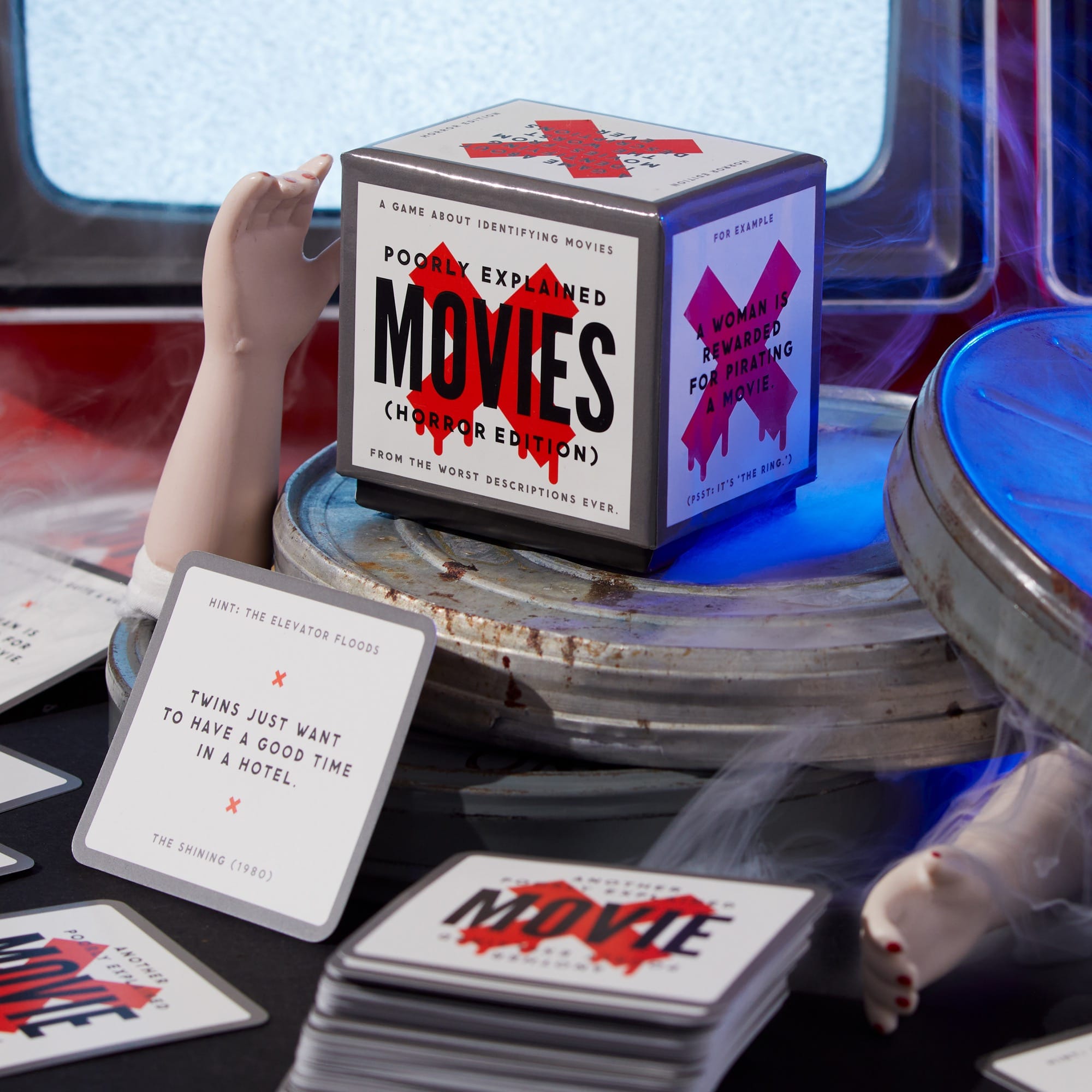 galison-games-mini-poorly-explained-horror-partyspiel image 3