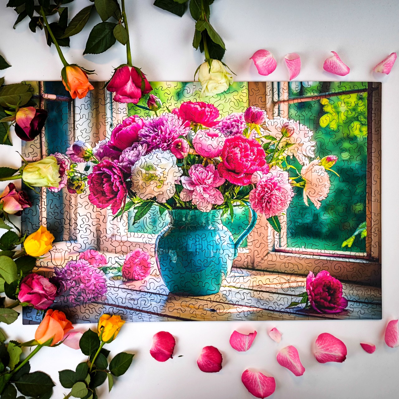 milliwood-celebrating-blumen-in-vase-holzpuzzle-500-teile-51x34-cm image 2