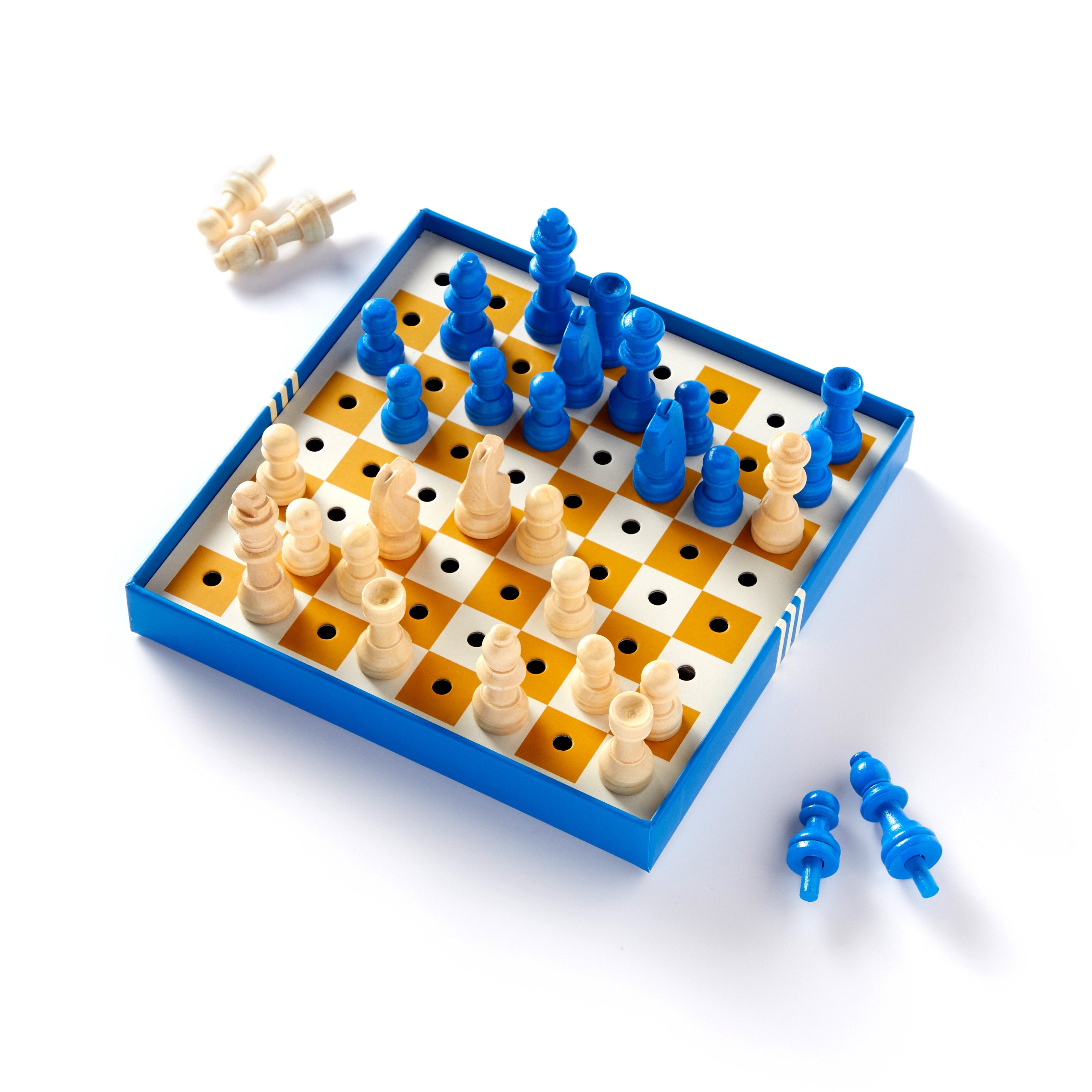 galison-games-say-yes-to-the-chess-game-set-schachspiel-reise image 3