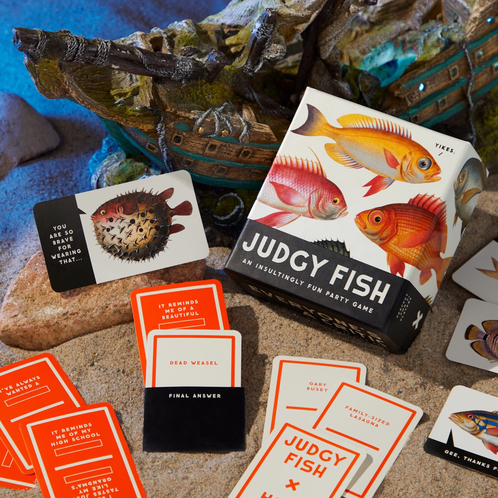 galison-judgy-fish-game-partyspiel-karten-erwachsene image 3